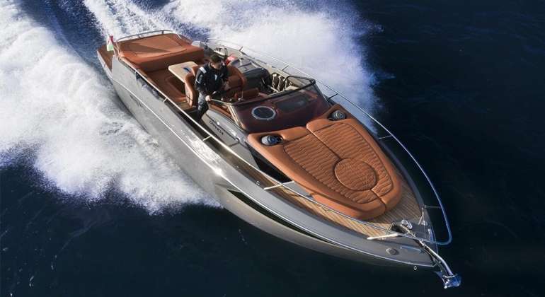 Cranchi E30 Endurance – Luxury Motor Yacht in Montenegro
