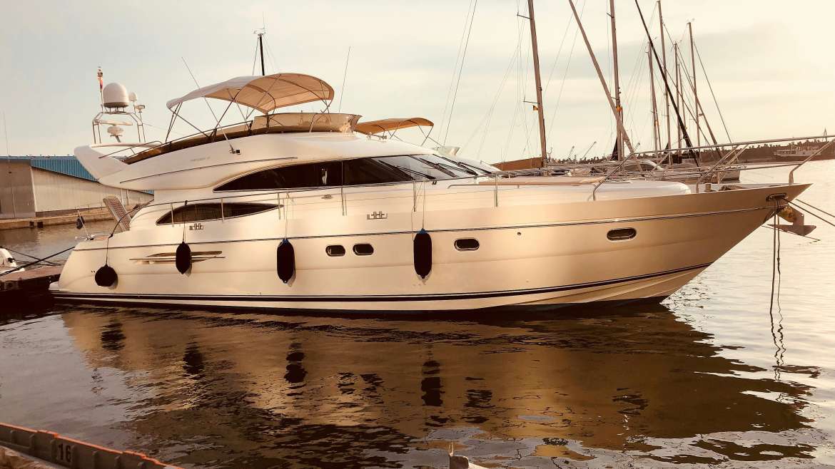 Peak Season Yacht Charters in Montenegro: Luxury Sailing on the Adriatic Coast